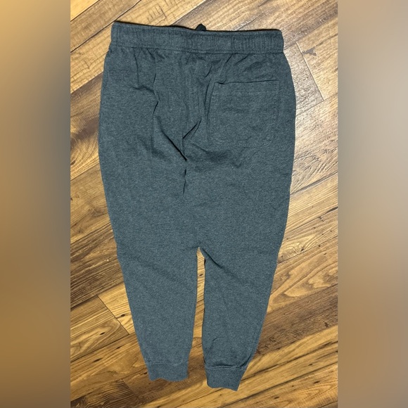 Bundle of 4 Nike Men's Grey (2) and Black (2) Joggers - Picture 5 of 12